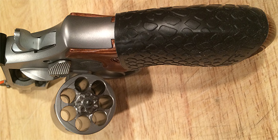 from M.B. - Black Boa TUFF1 - on Performance Center S&W