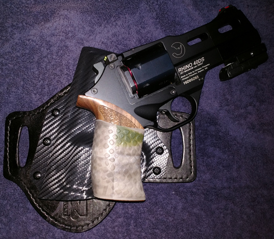 Chiappa Rhino 40DS with TUFF1 Boa ATACS AU CAMO - from L.K. "I'd just like to contribute Photos of (one of my...... ) *Pride and Joy* Rockin' your Very Cool product"