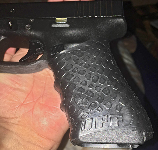 Close-up Glock 22 40cal Gen 4 with Black TUFF1 Boa Grip