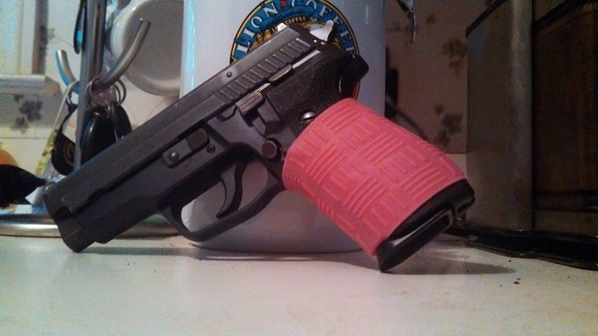 TUFF1 Pink Double Cross on Sig P229