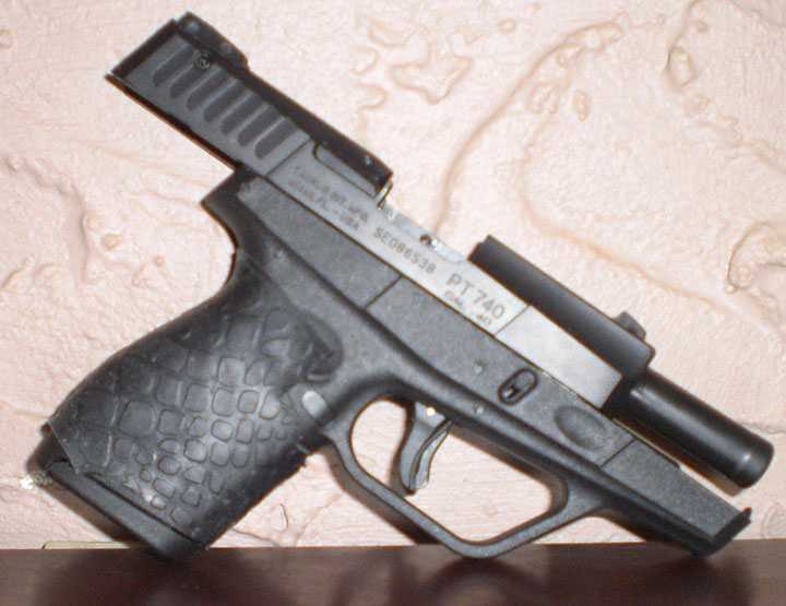 Taurus with TUFF1 Boa Black Grip