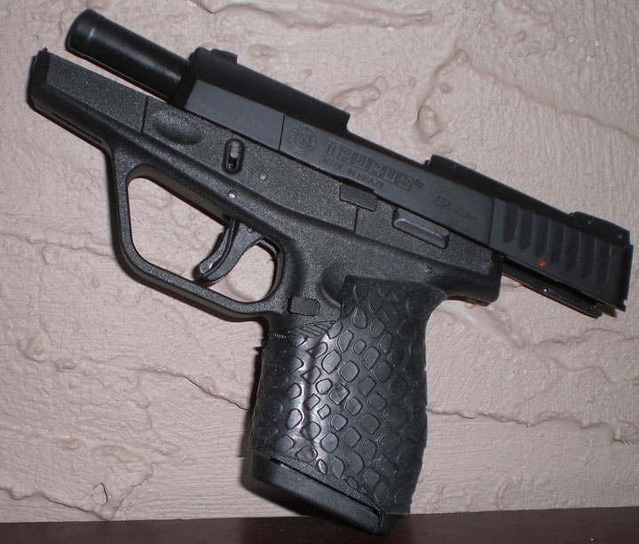 Taurus with TUFF1 Boa Black Grip