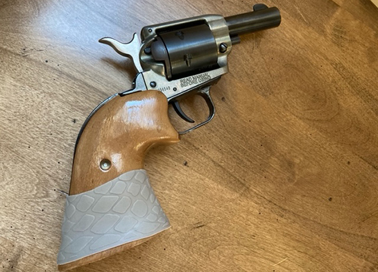 Sent in by R.L. > Heritage revolver with Boa Desert Tan cut to fit how he wants it.