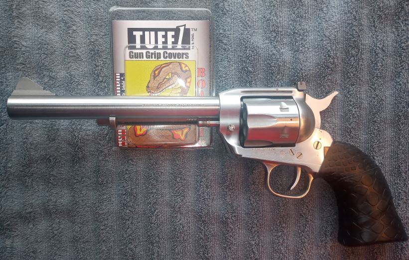 7-1/4" SS Virginian Dragoon .44 MAG. with TUFF1 double Black Boa's